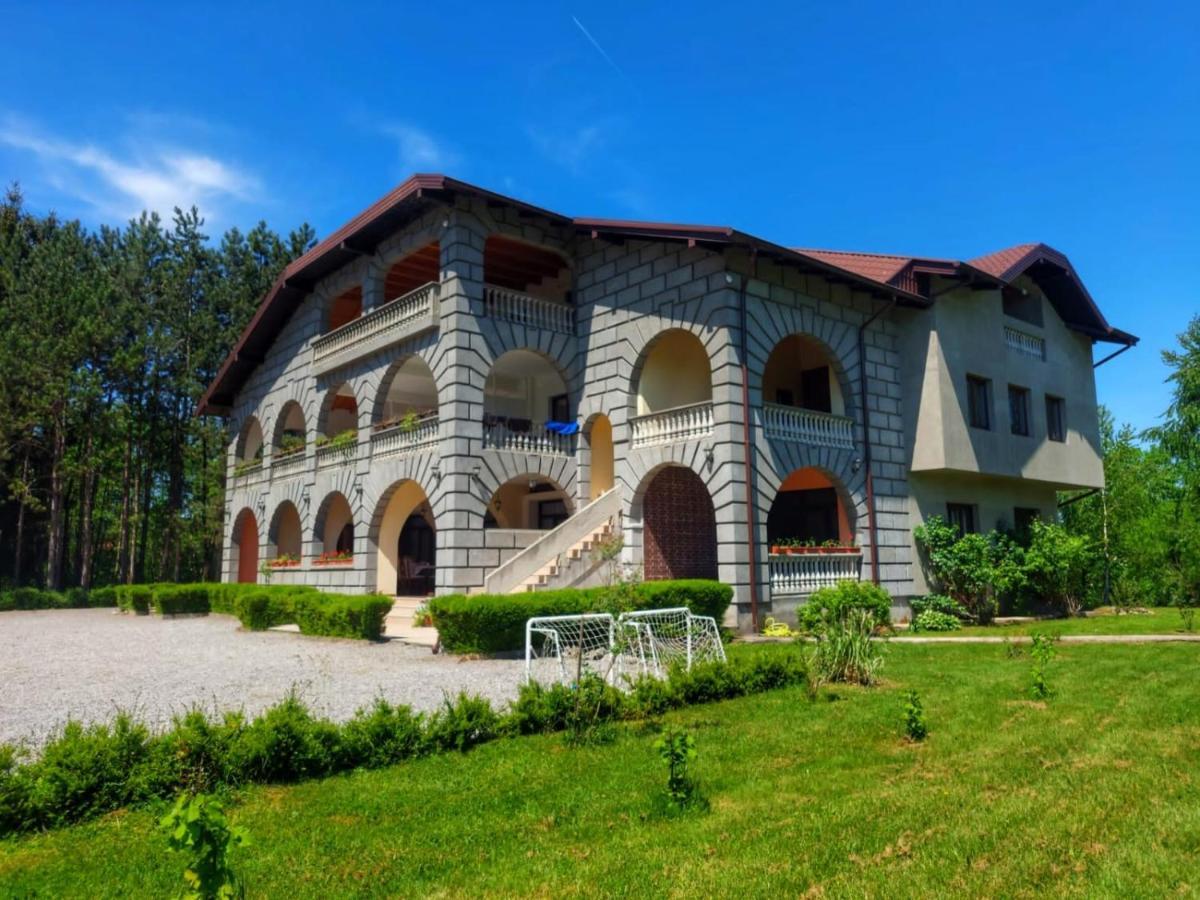 Vacation Home Keskic Velika Gata ภายนอก รูปภาพ