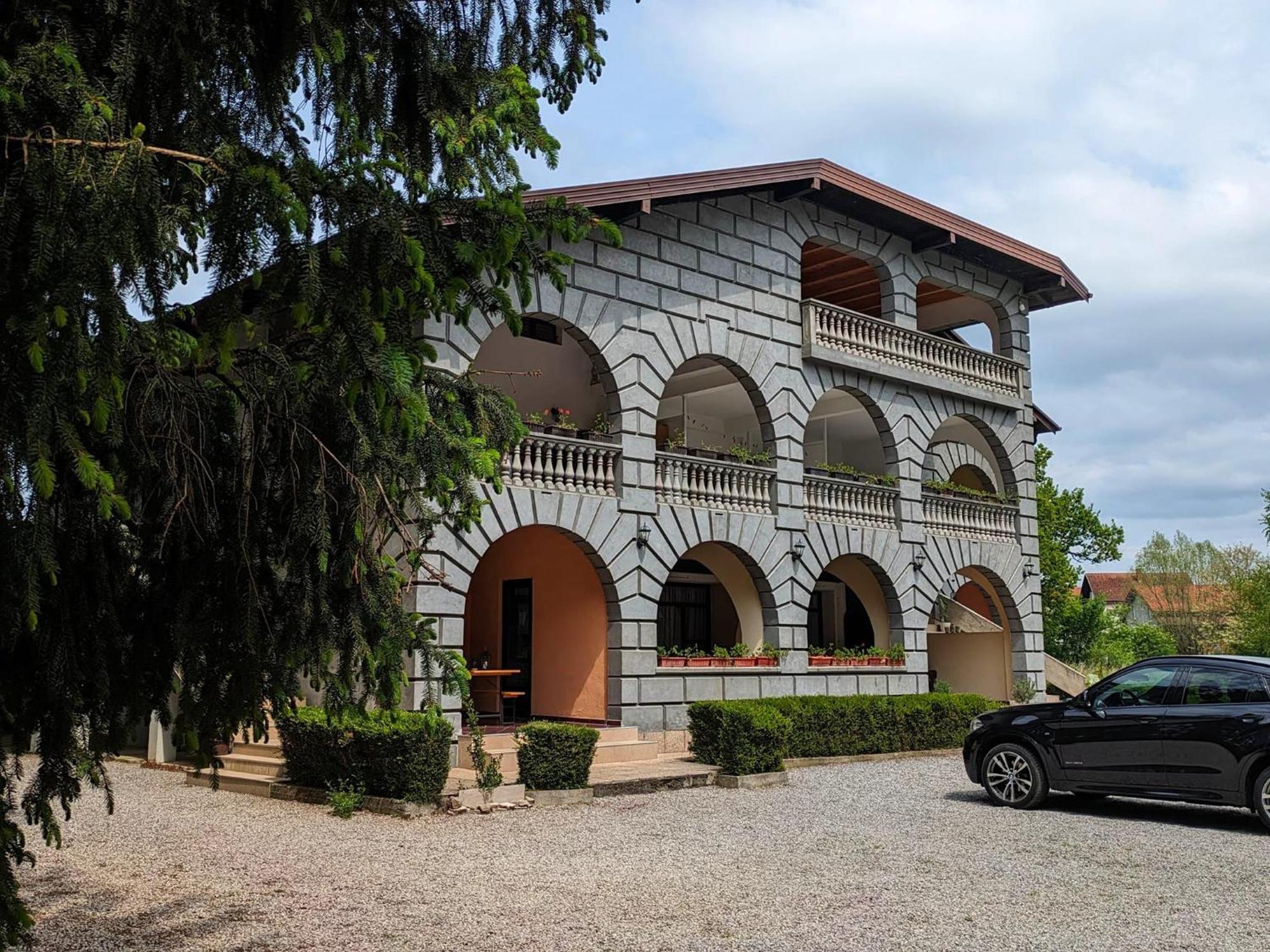 Vacation Home Keskic Velika Gata ภายนอก รูปภาพ