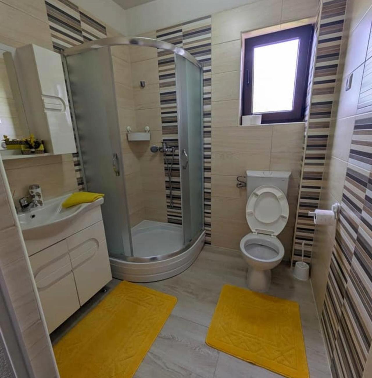 Vacation Home Keskic Velika Gata ภายนอก รูปภาพ