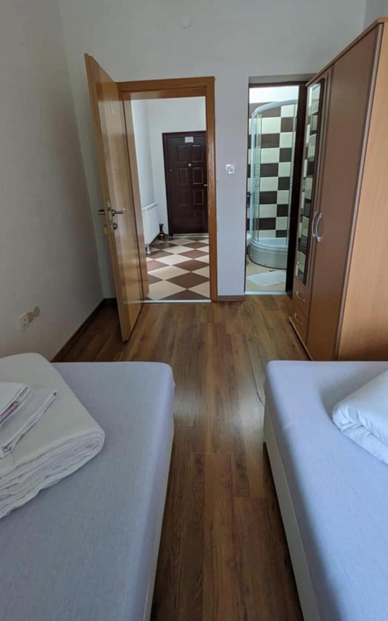 Vacation Home Keskic Velika Gata ภายนอก รูปภาพ