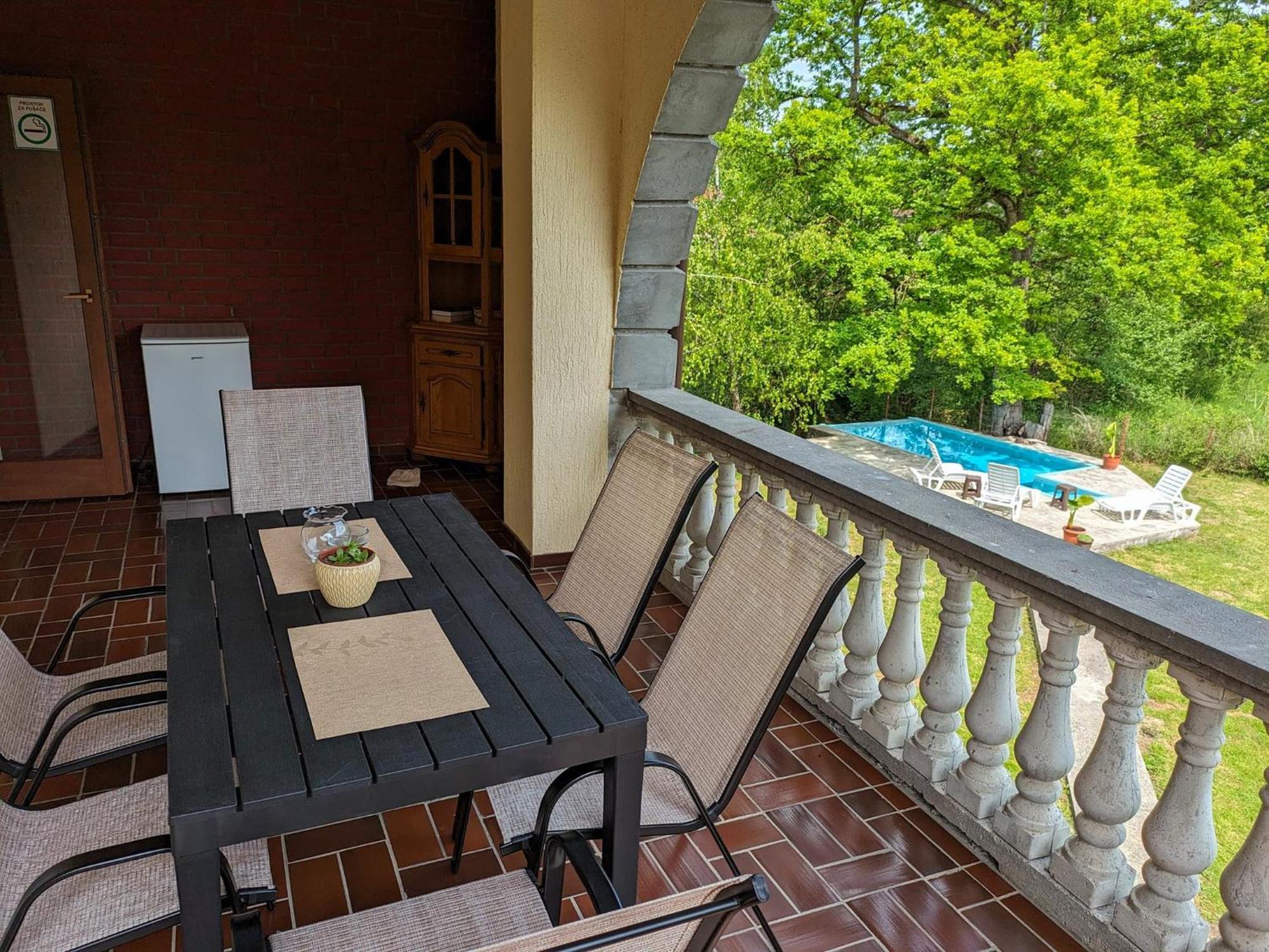 Vacation Home Keskic Velika Gata ภายนอก รูปภาพ